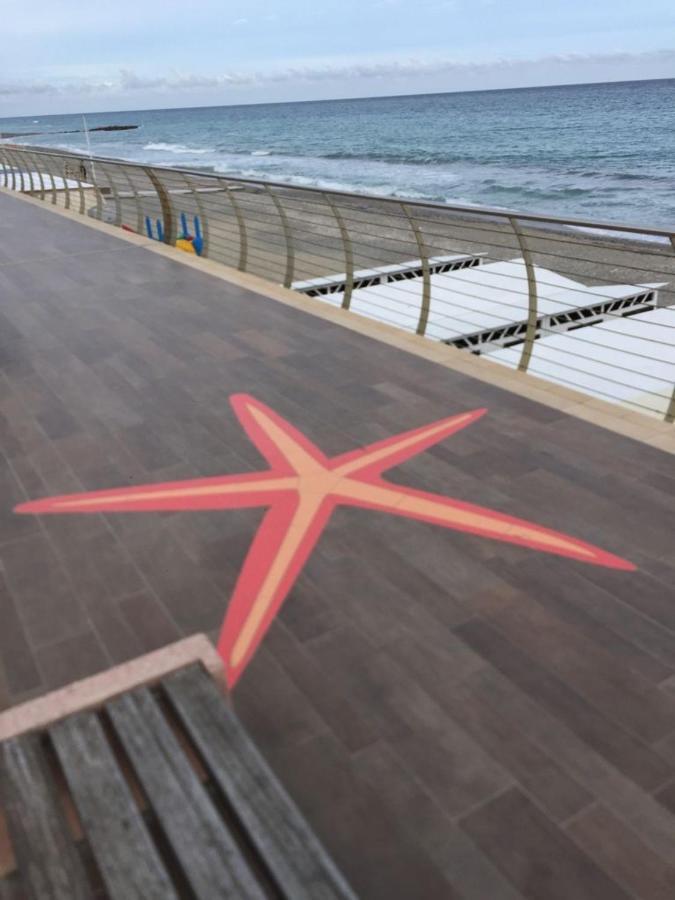 Appartamento Stella Marina In Pieno Centro Di Pietra Ligure Sulla Passeggiata E A Un Passo Dal Mare Exteriör bild